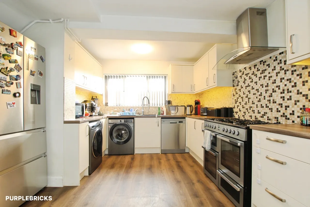 Lancaster Close, Brentwood, CM15, photo 8