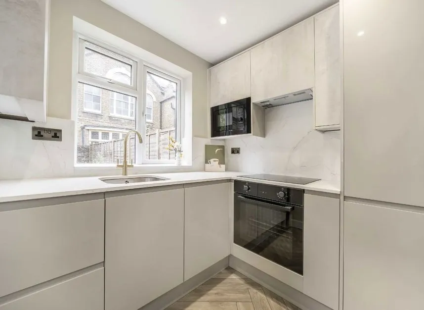 Stonenest Street, Finsbury Park, N4, photo 3