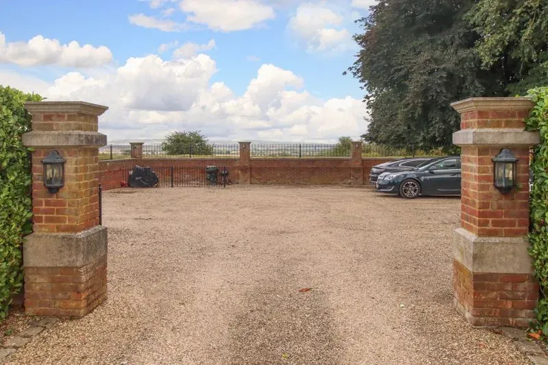 Mount Tabor, Wingrave, Buckinghamshire, HP22 4EW, photo 10