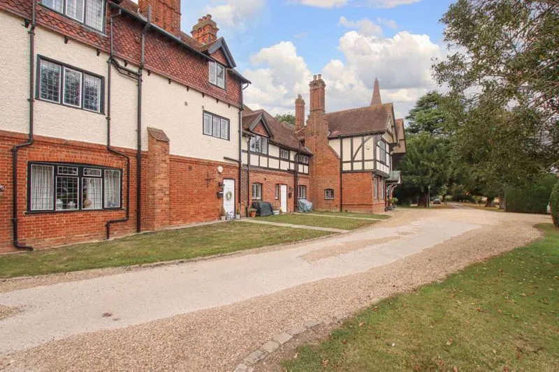 Mount Tabor, Wingrave, Buckinghamshire, HP22 4EW, photo 13