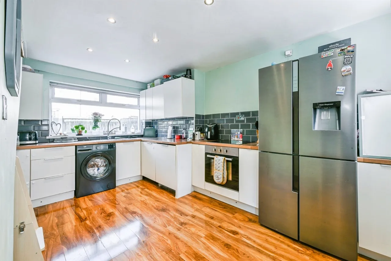Northall Avenue, Nottingham, NG6, photo 7