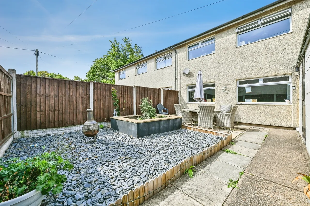 Northall Avenue, Nottingham, NG6, photo 17