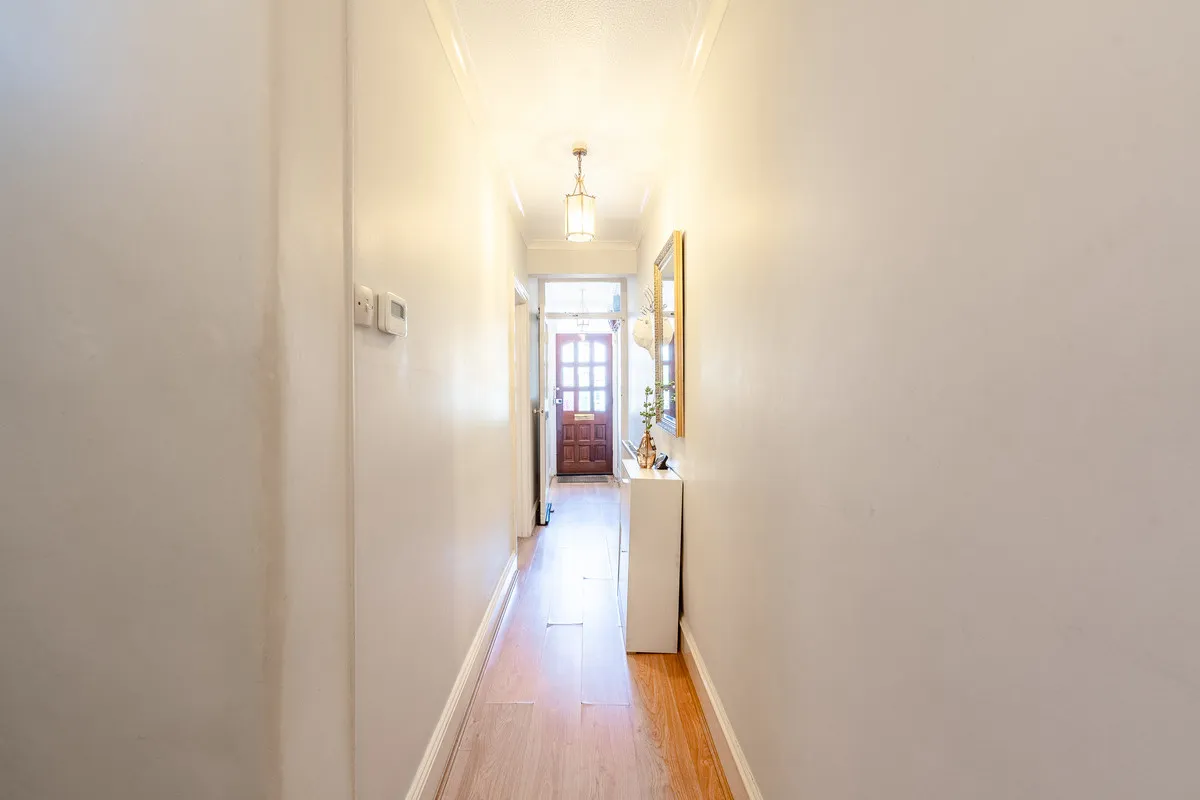 West Wimbledon, SW20, photo 13