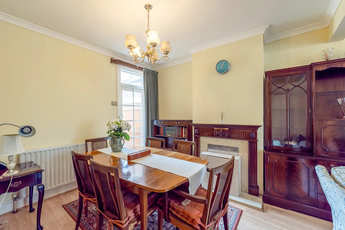West Wimbledon, SW20, photo 4