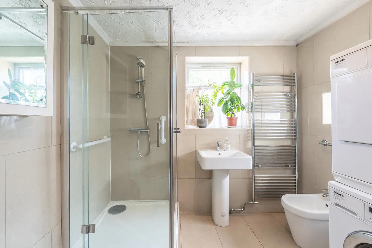 West Wimbledon, SW20, photo 16