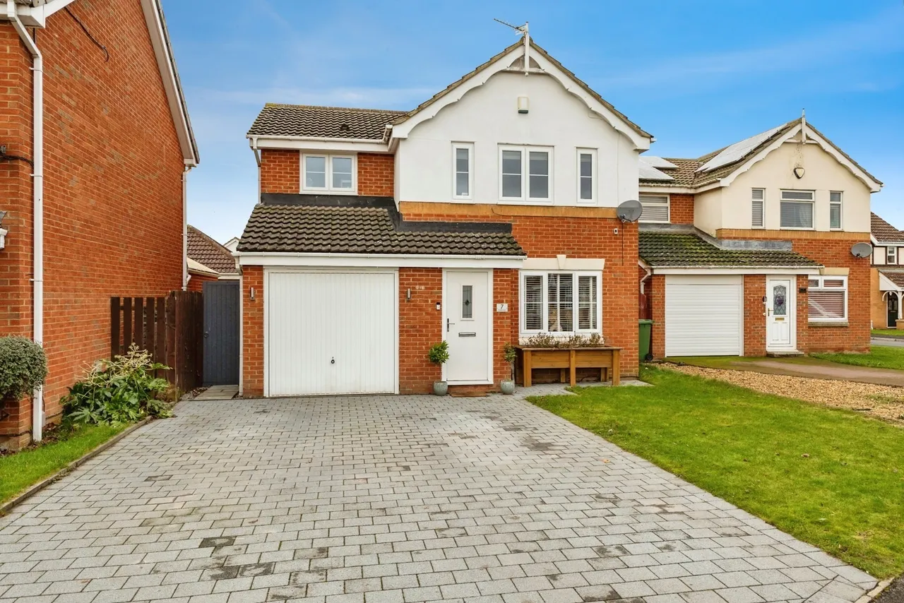 3 bed house for sale — Chaldron Way, Eaglescliffe, Stockton-on-Tees, Durham, TS16