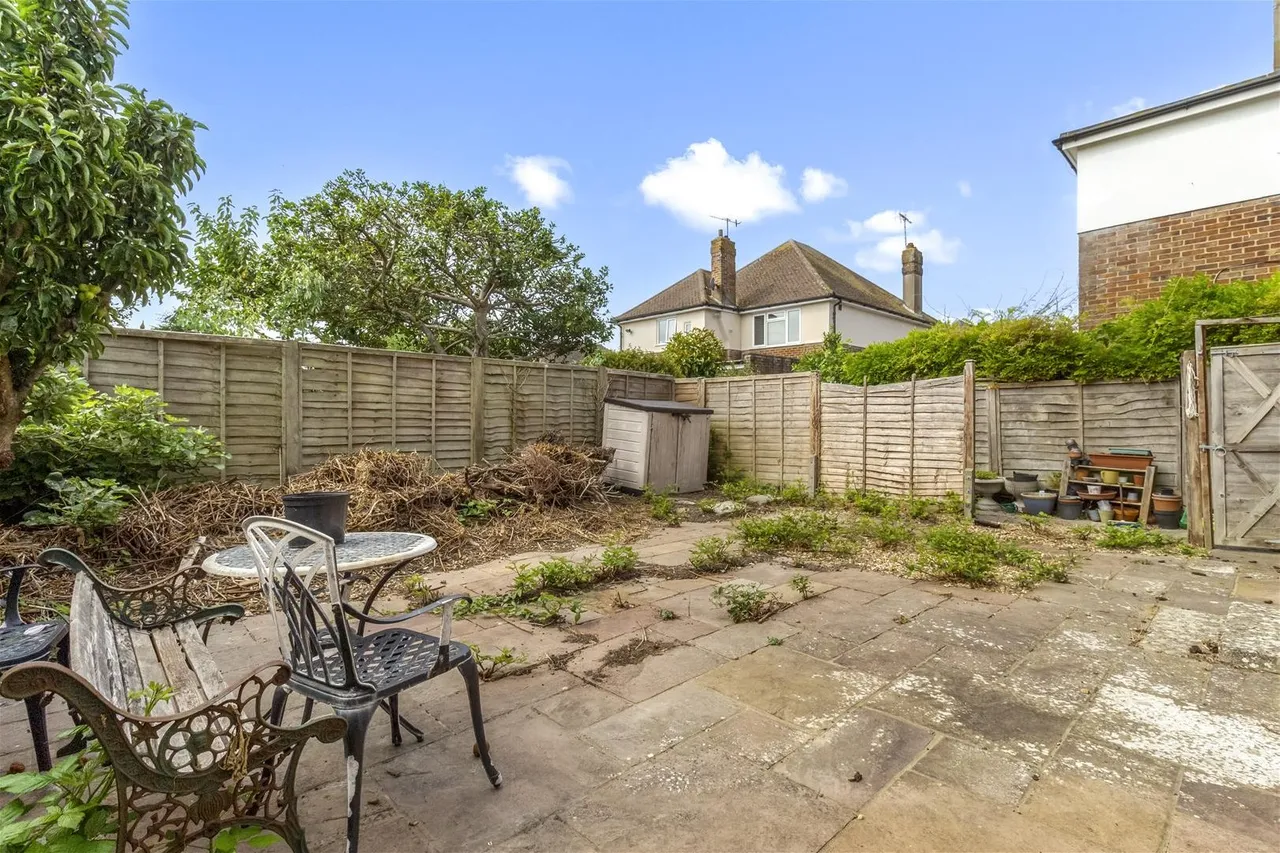 Chesham Close, Goring-By-Sea, Worthing, photo 13