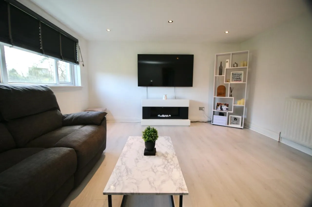 Tiree Court, Ravenswood, G67 1NS, photo 3