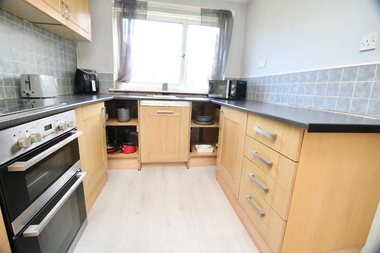 Tiree Court, Ravenswood, G67 1NS, photo 5