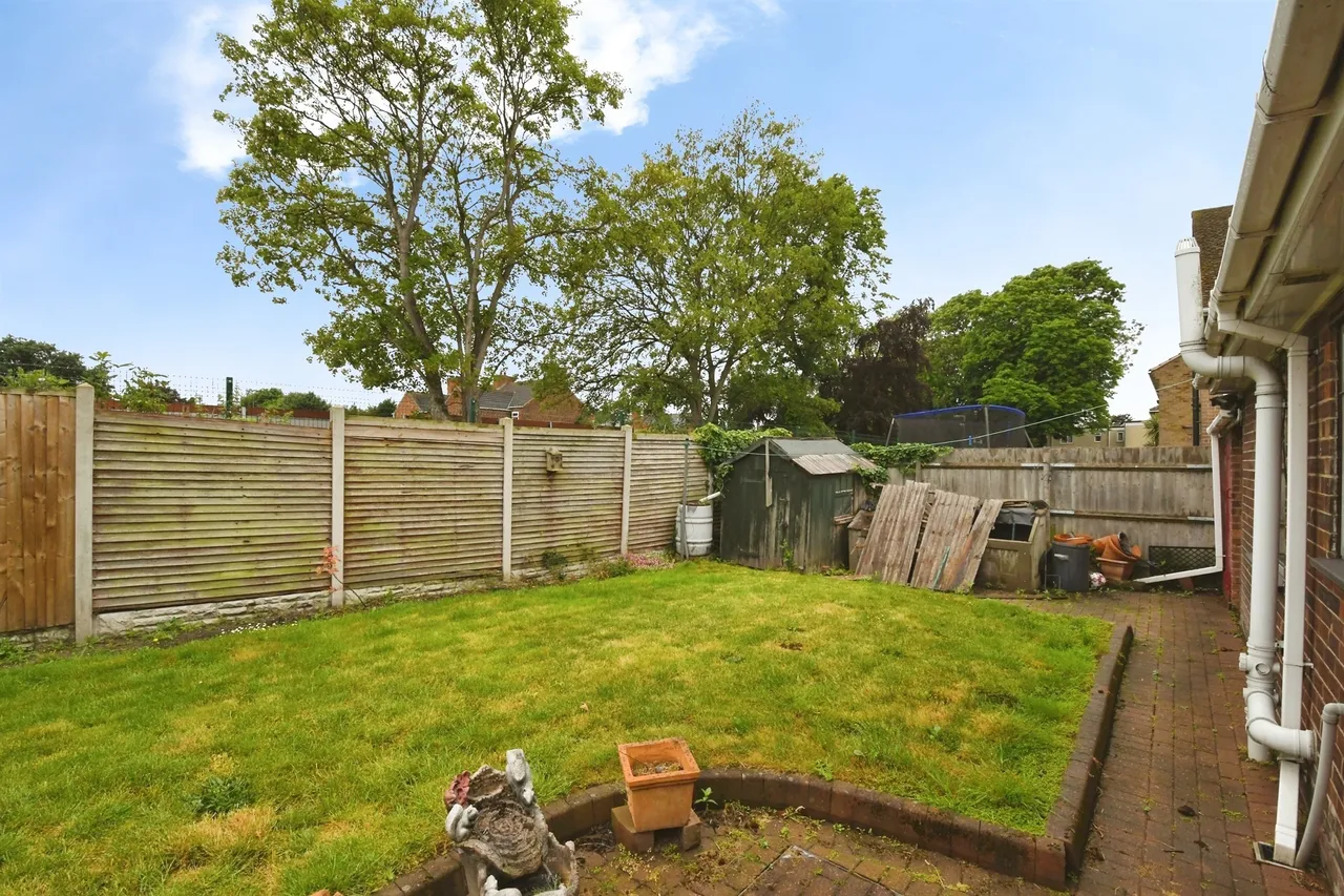 Inglenook Drive, Thorne, DN8, photo 2