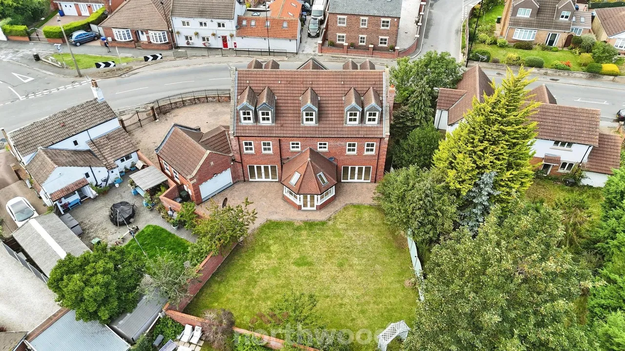 6 bed house for sale, Main Street, Hatfield Woodhouse, DN7