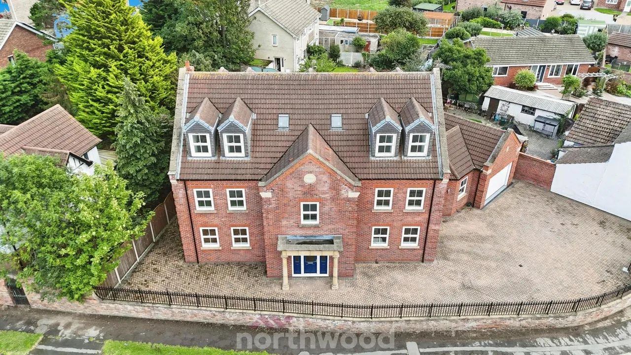 Main Street, Hatfield Woodhouse, DN7, photo 12