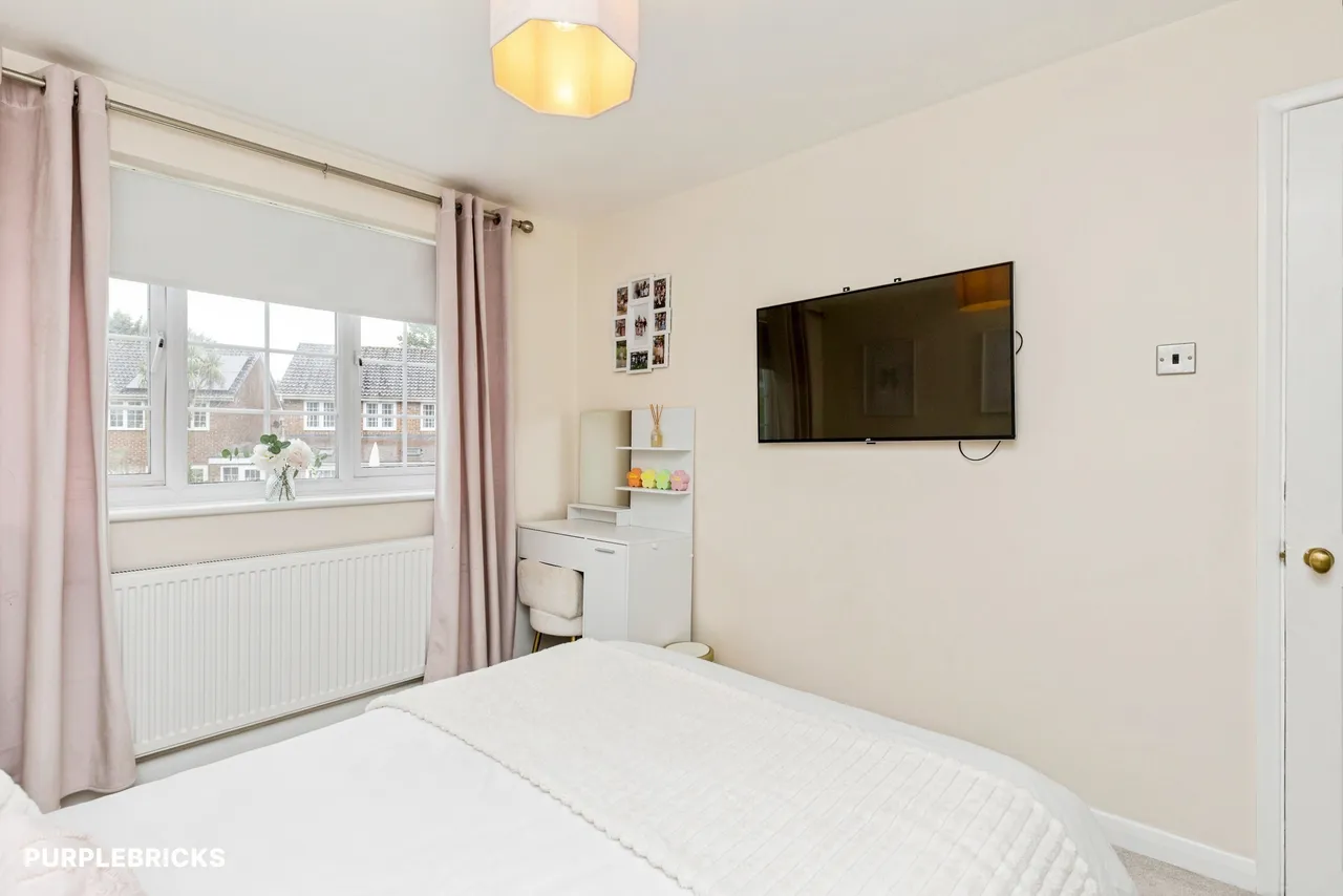 St. Hildas Close, Crawley, RH10, photo 27