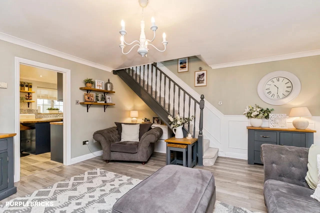 St. Hildas Close, Crawley, RH10, photo 6