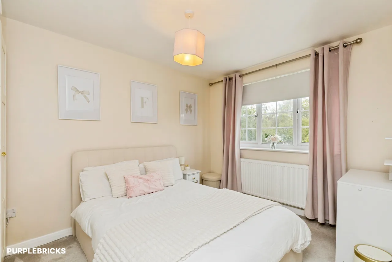St. Hildas Close, Crawley, RH10, photo 28