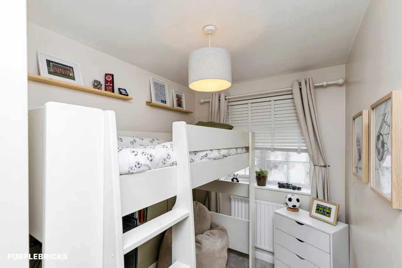 St. Hildas Close, Crawley, RH10, photo 29