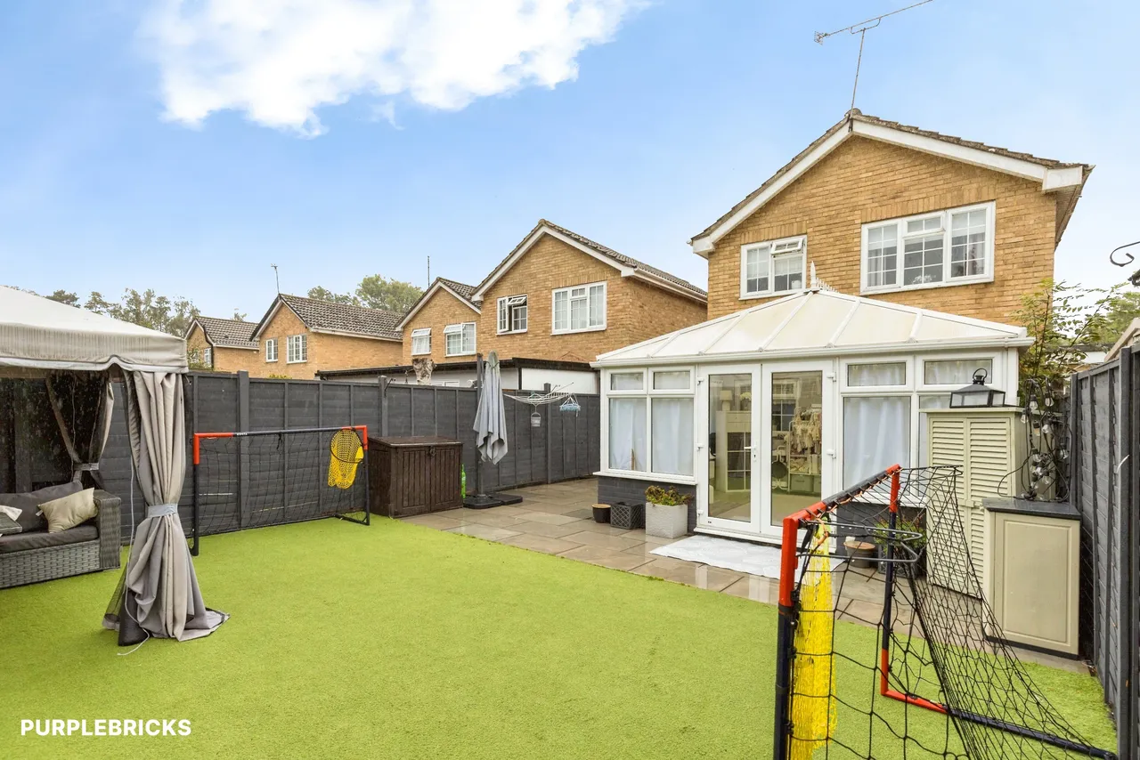 St. Hildas Close, Crawley, RH10, photo 38