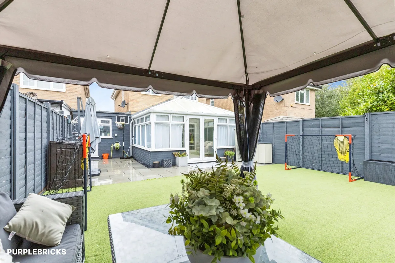 St. Hildas Close, Crawley, RH10, photo 40