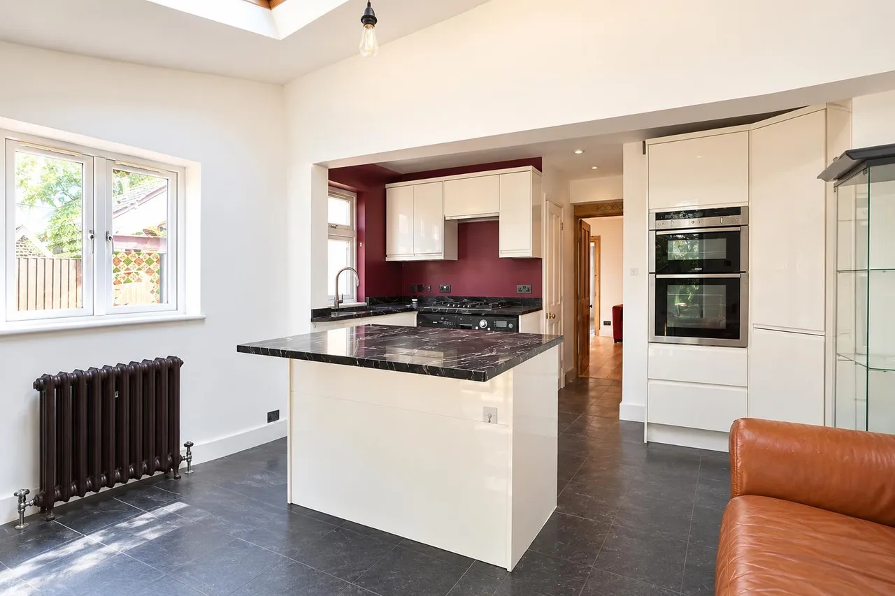 Nelson Road, Whitton, photo 7