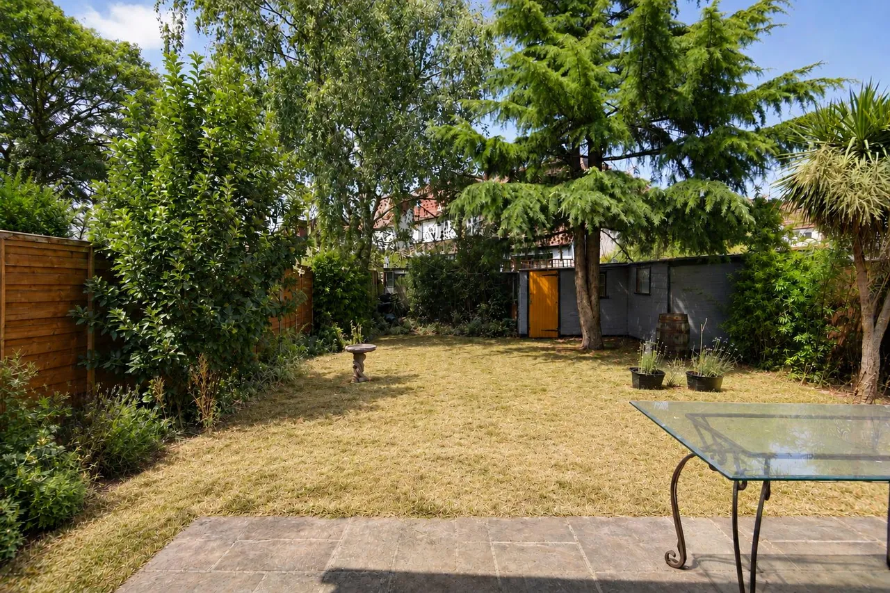 Nelson Road, Whitton, photo 15