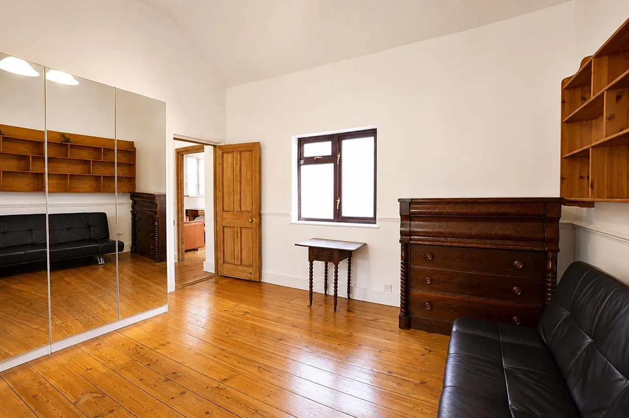 Nelson Road, Whitton, photo 9