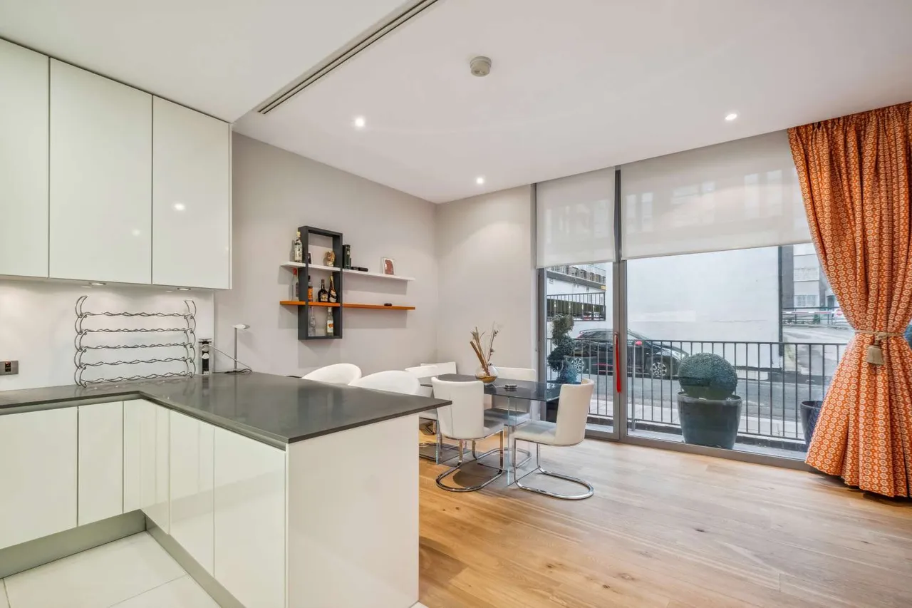 1 bed flat for sale — Portman Close, London, Greater London, W1H 6DB