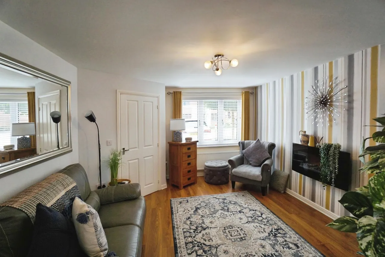 Akron Drive, Oxley, WV10, photo 11