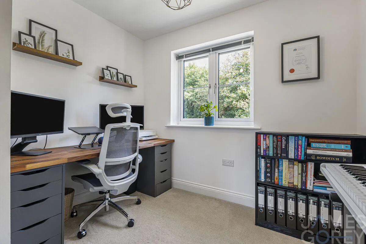 Parkwood Hill, Greenhithe, DA9, photo 13