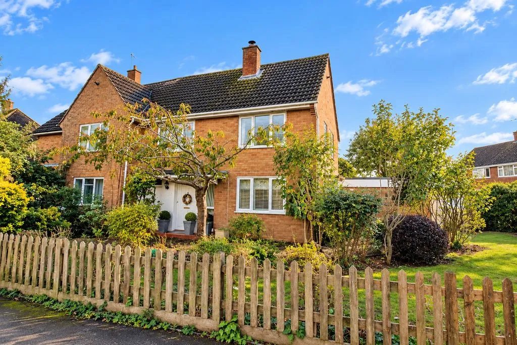 3 bed house for sale, Great Elms, Tonbridge