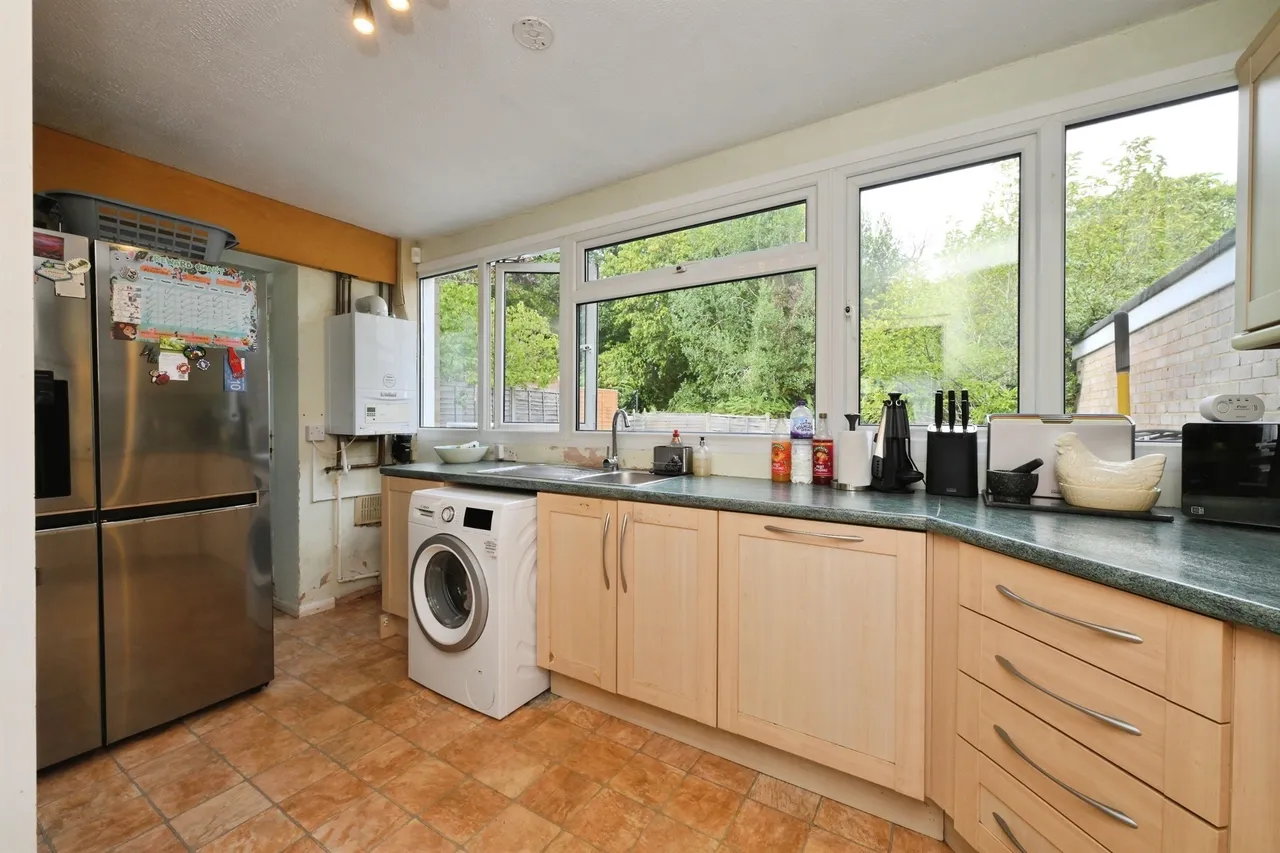 Longwood Road, Hertford, photo 8