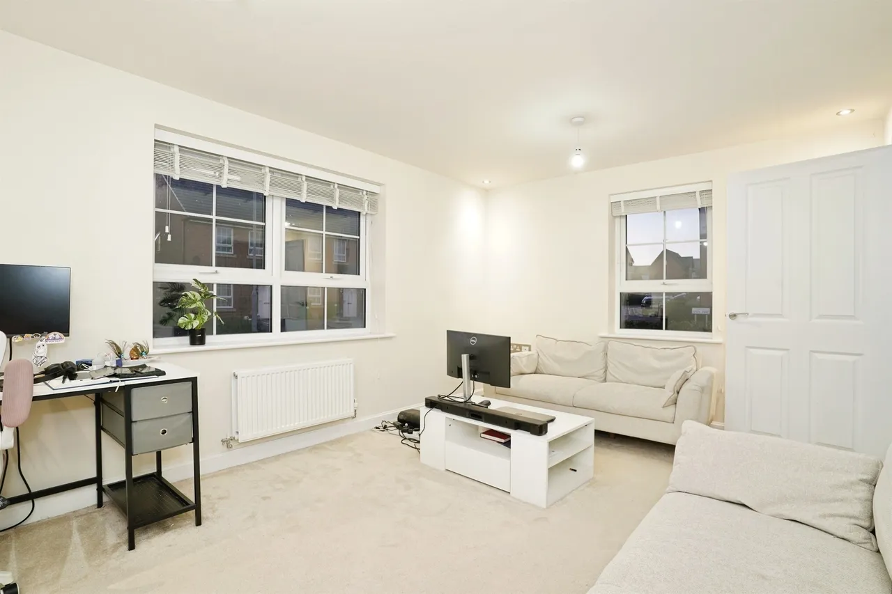 Shin Way, Lubbesthorpe, LE19, photo 5