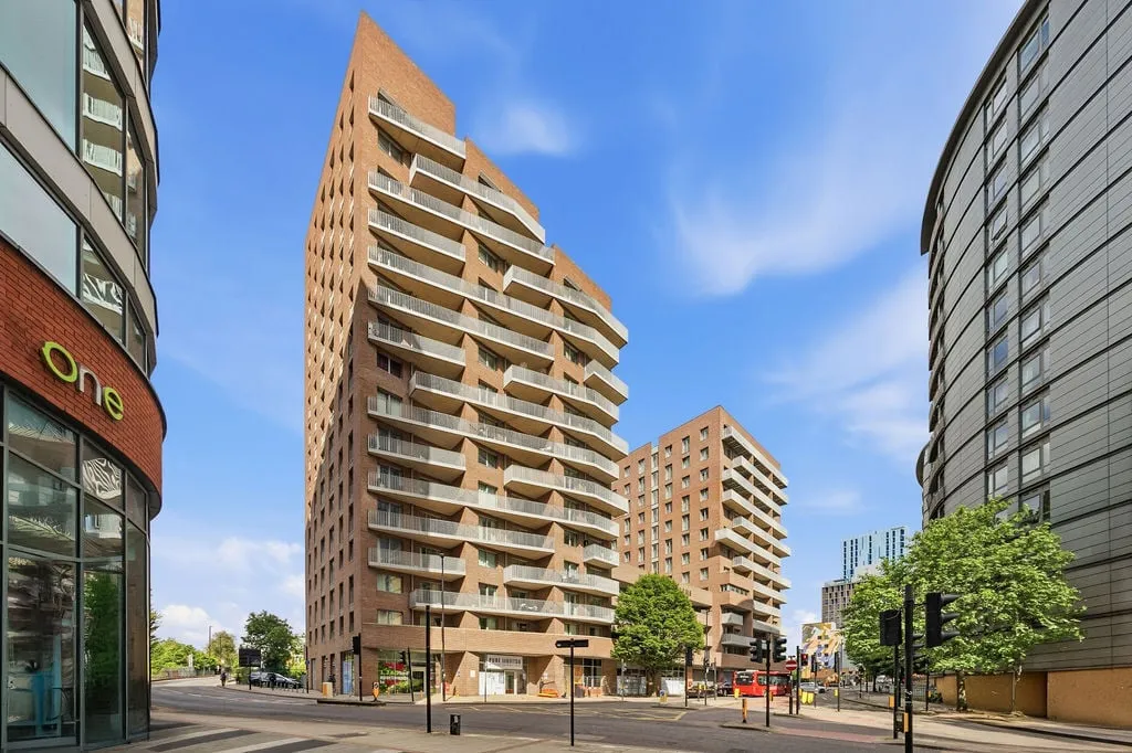 Victoria Road, North Acton, W3, photo 2