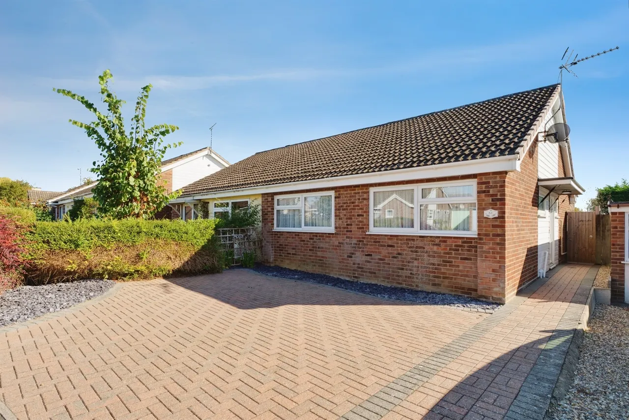 2 bed house for sale, Thirlmere Drive, Stowmarket, IP14