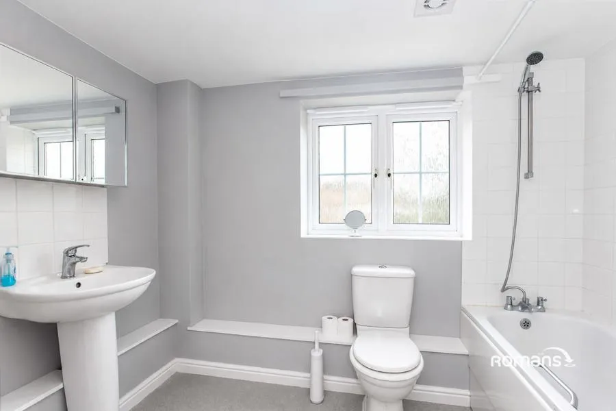 Elvetham Rise, Chineham, RG24, photo 7