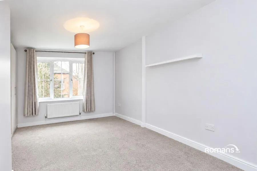 Elvetham Rise, Chineham, RG24, photo 5