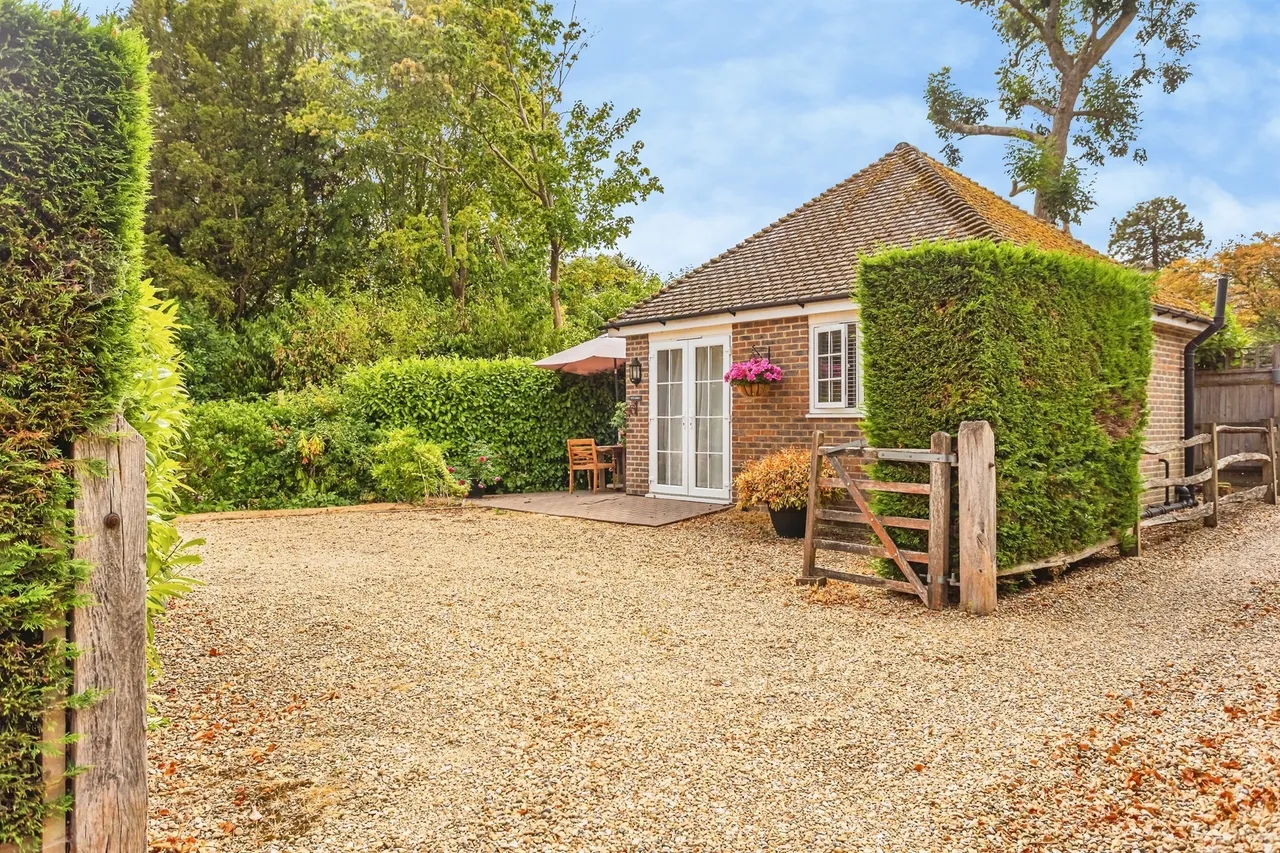 London Road, Cuckfield, RH17, photo 25