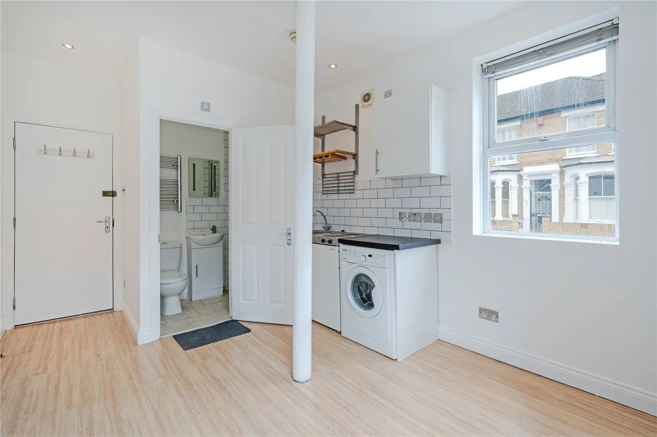Ashenden Road, Homerton, E5, photo 8