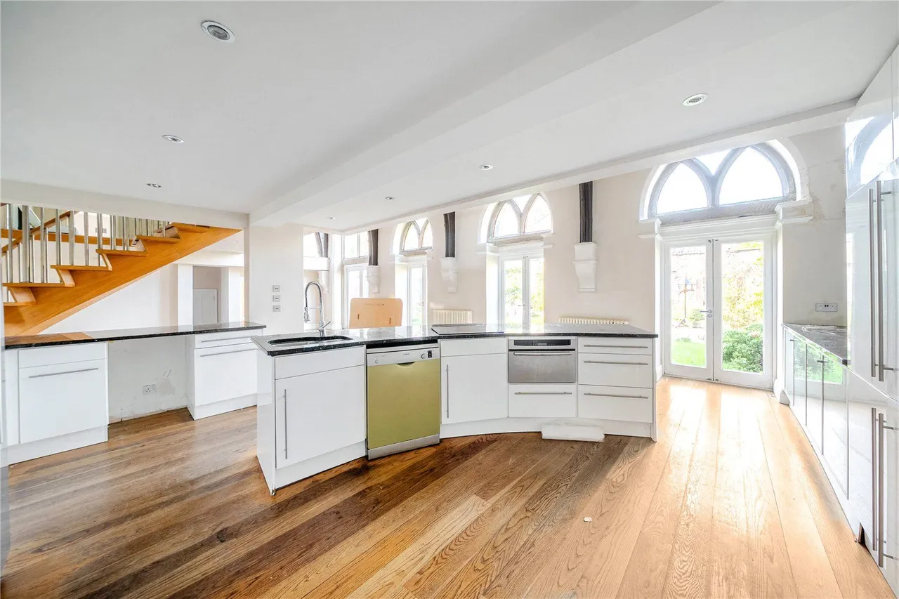 Radcliffe Lane, Pudsey, LS28, photo 6