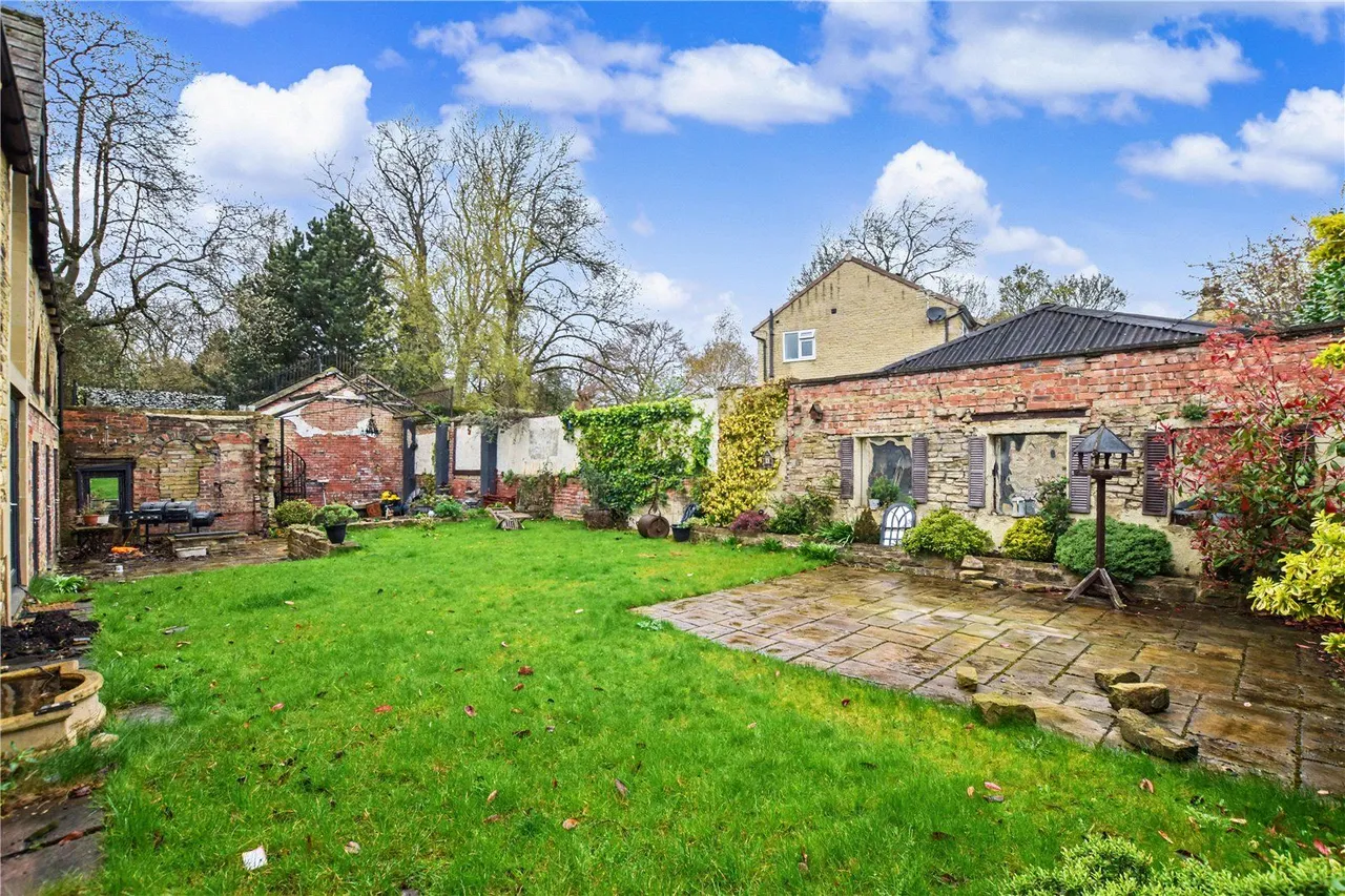Radcliffe Lane, Pudsey, LS28, photo 25
