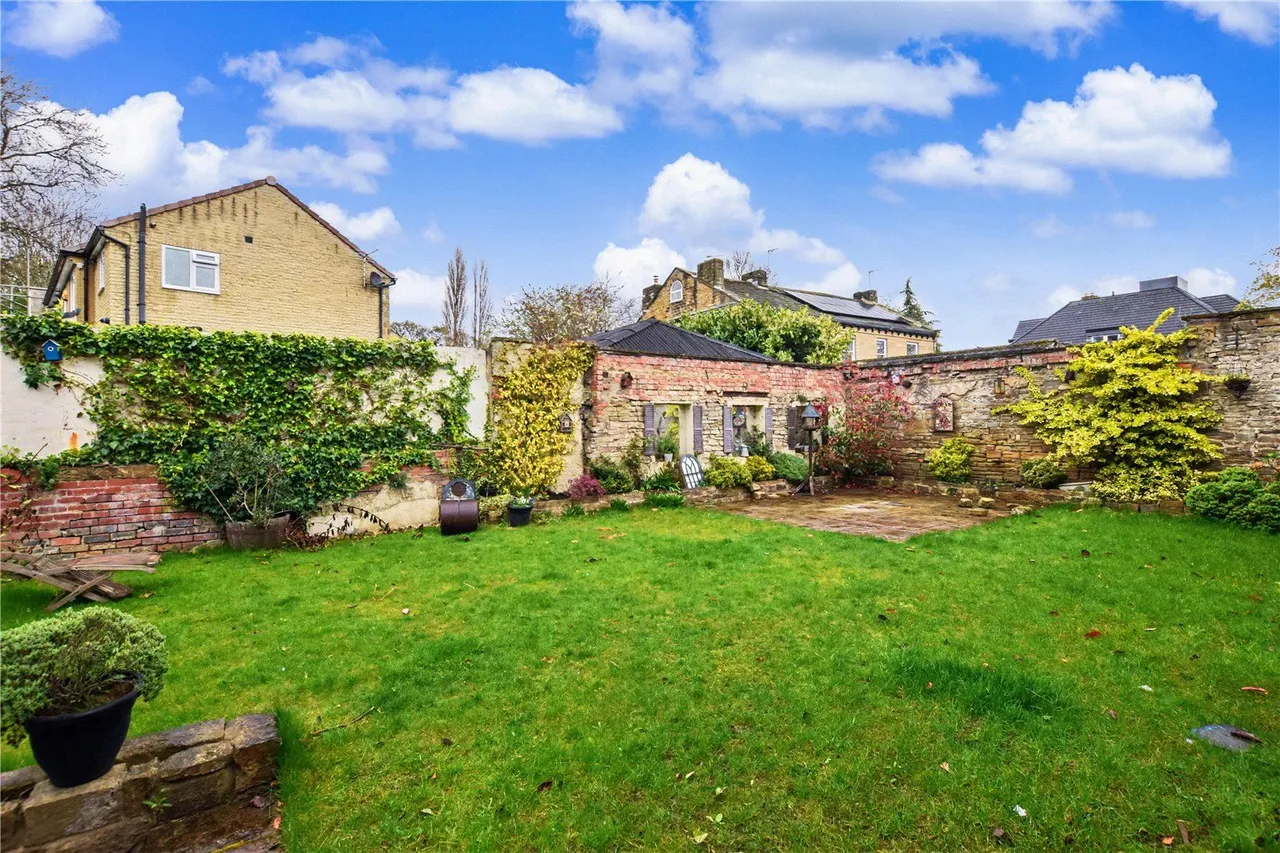 Radcliffe Lane, Pudsey, LS28, photo 26