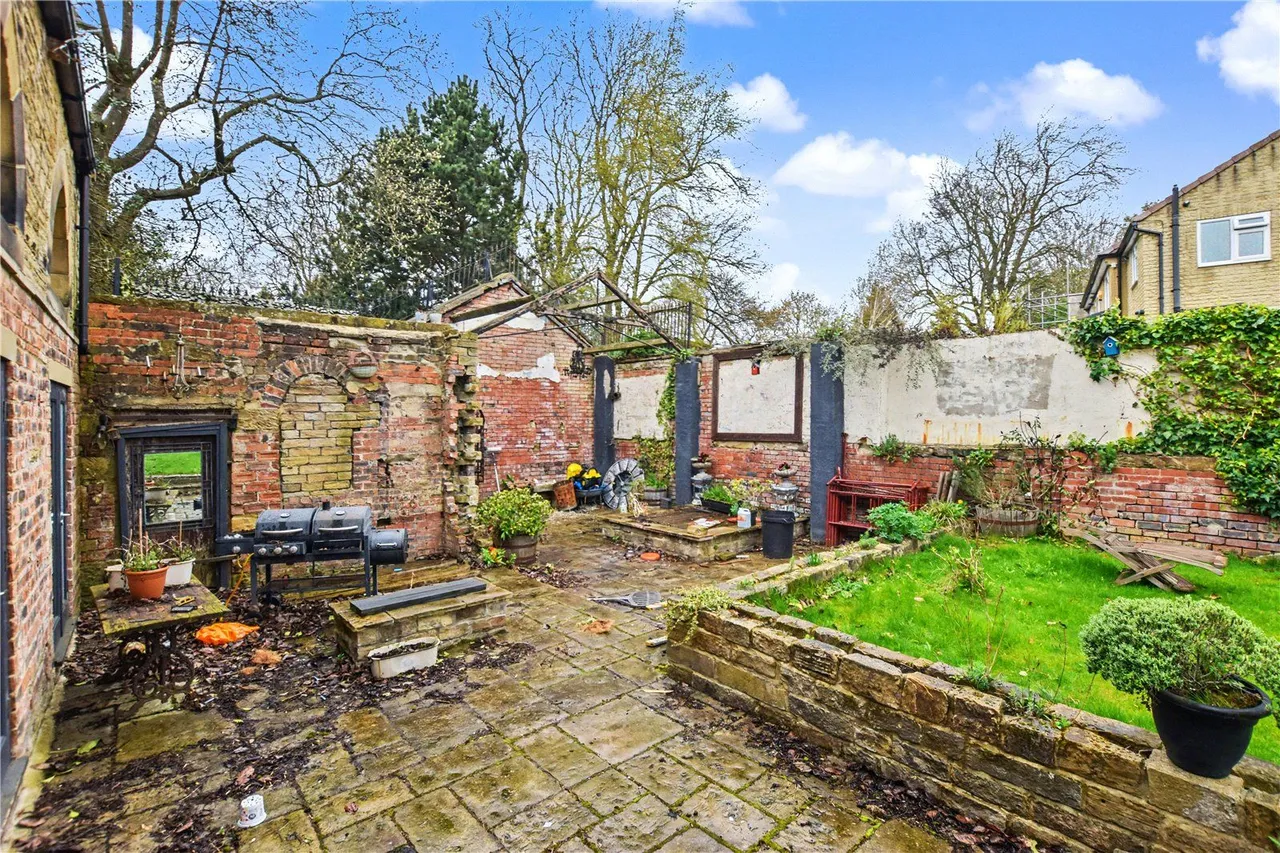 Radcliffe Lane, Pudsey, LS28, photo 24