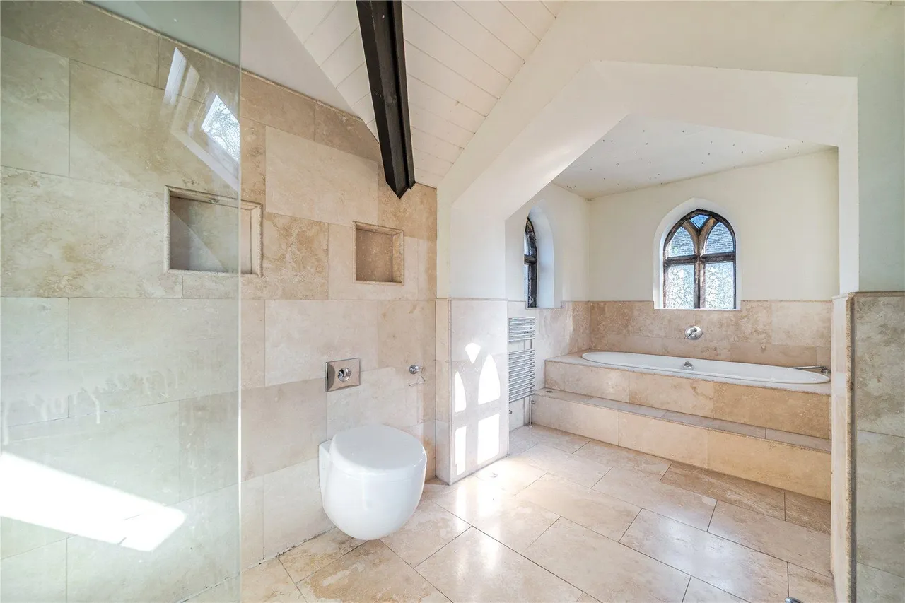 Radcliffe Lane, Pudsey, LS28, photo 8