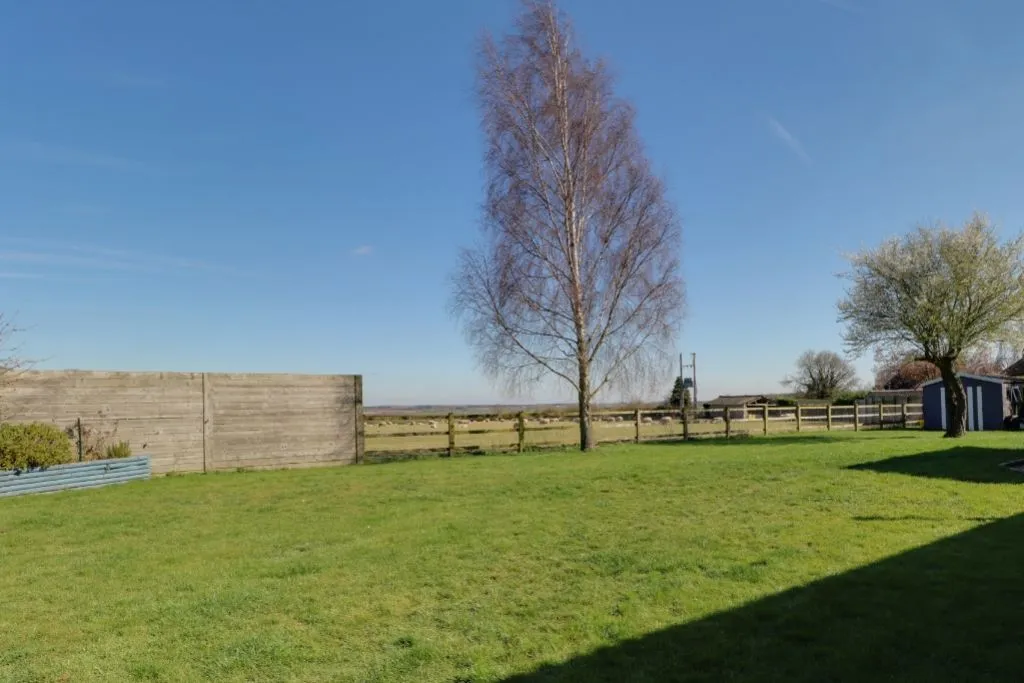 Middle Street, Stainby, NG33, photo 25