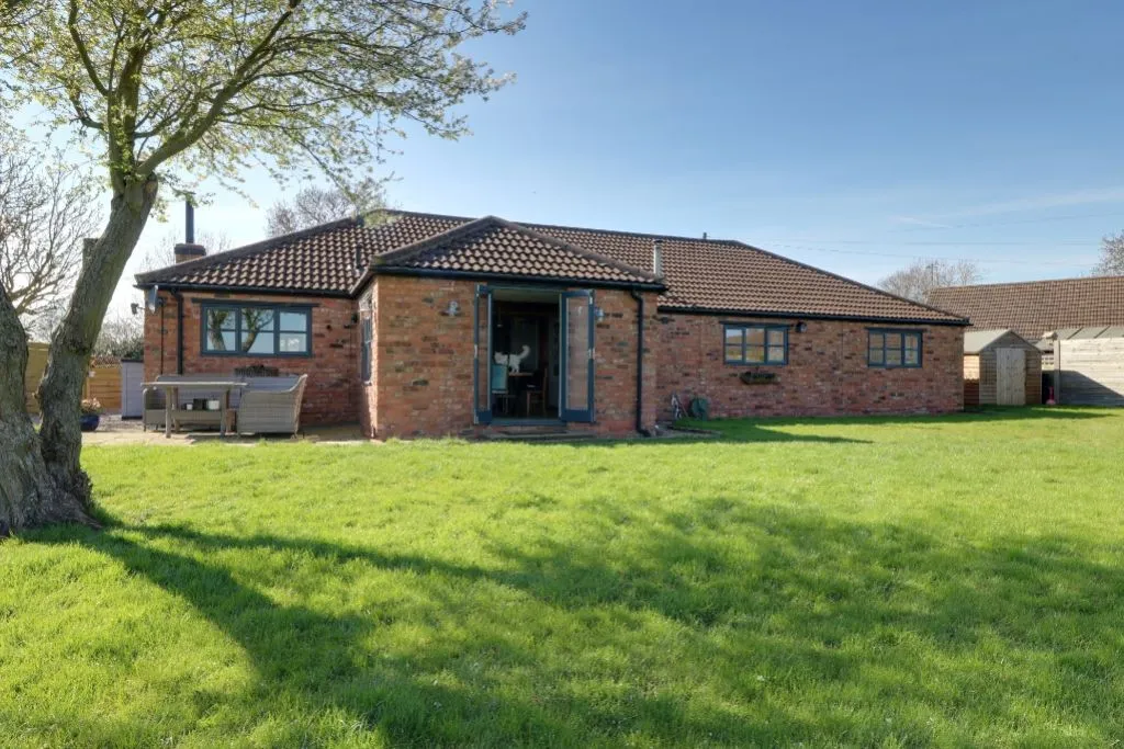 Middle Street, Stainby, NG33, photo 24