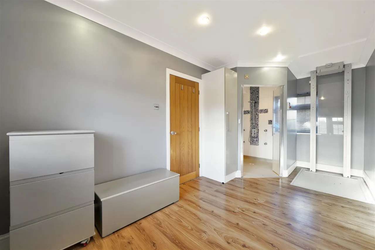 Grendon Gardens, Wembley, HA9, photo 6