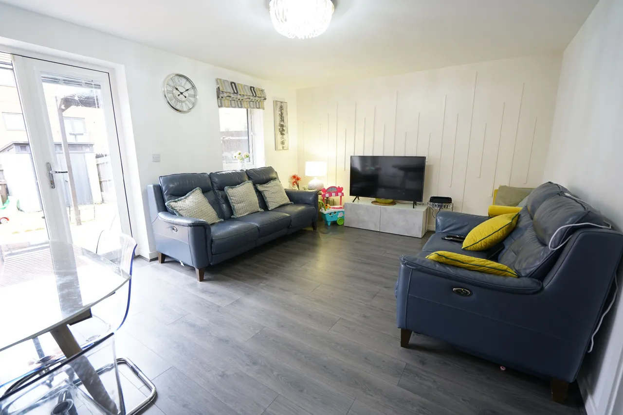 Malthouse Drive, Grays, Essex, RM17 5FG, photo 2