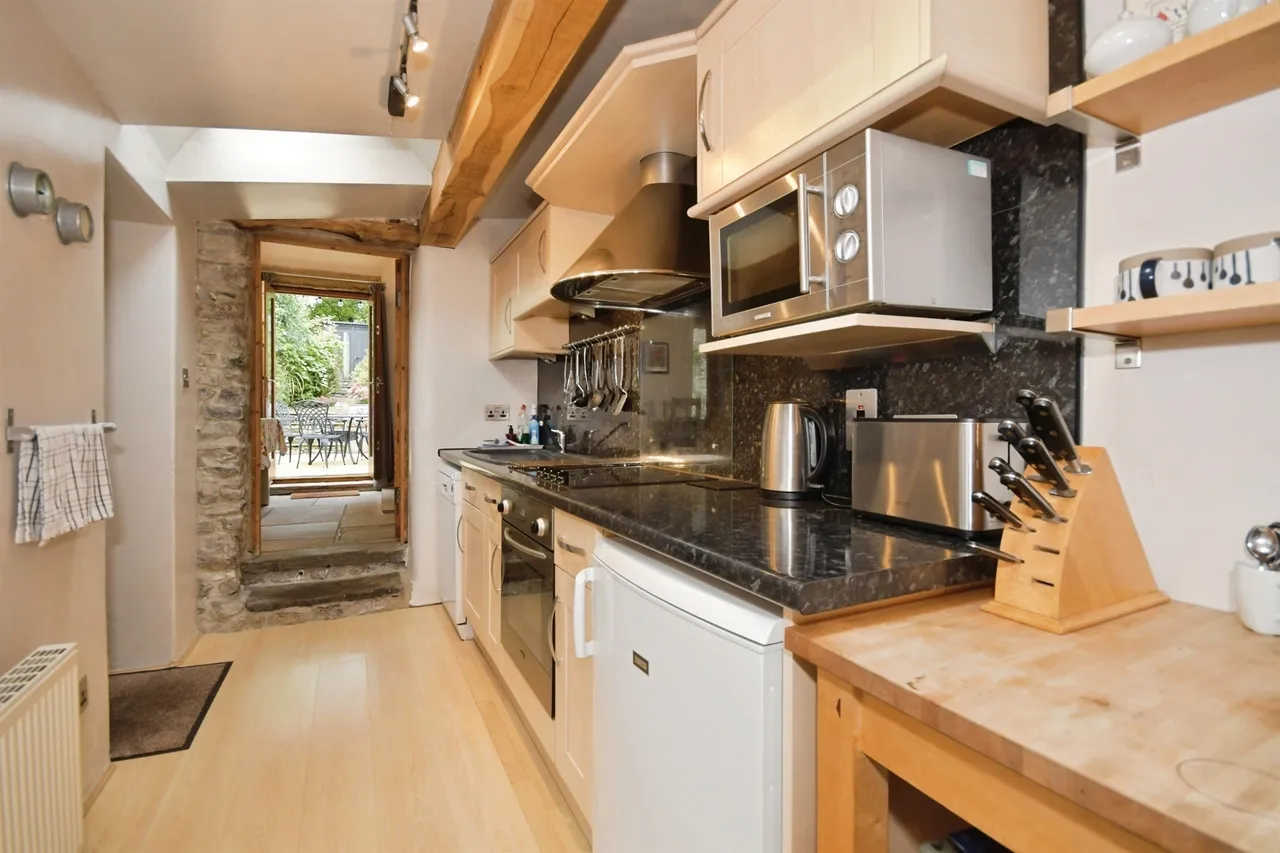 Queen Street, Tideswell, SK17, photo 9