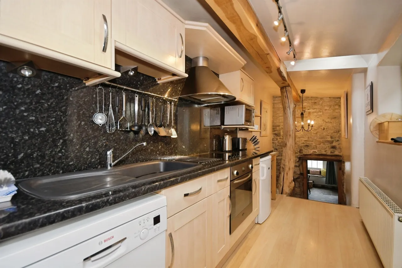 Queen Street, Tideswell, SK17, photo 8