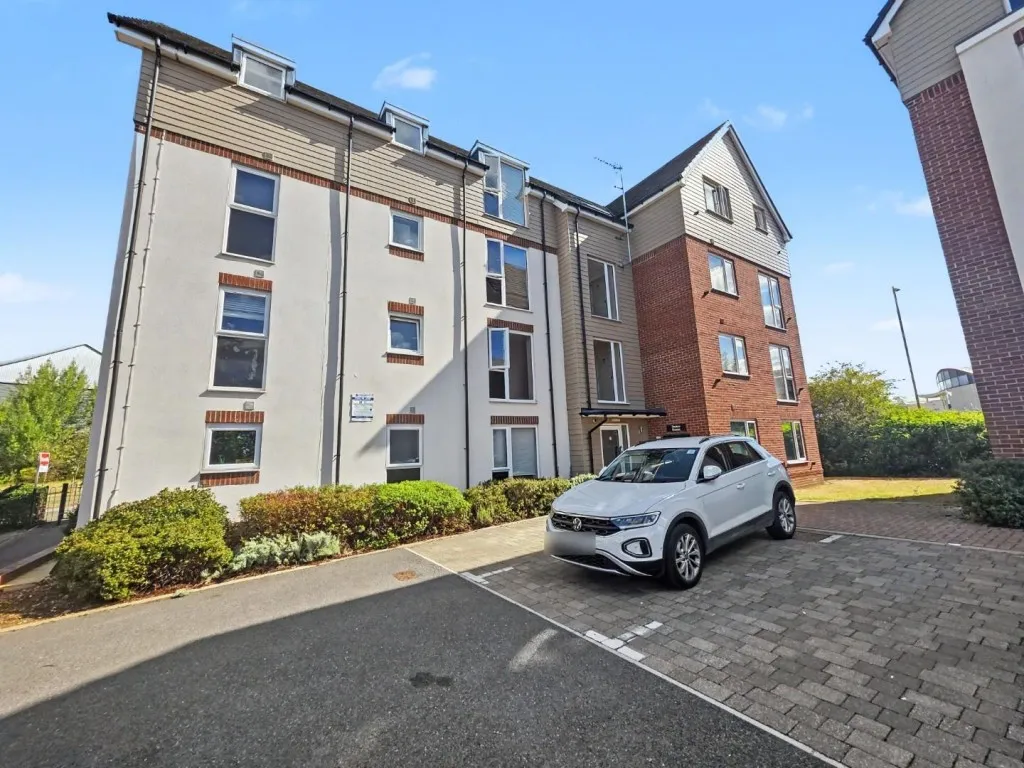 2 bed flat for sale, Anton Close, Rugby
