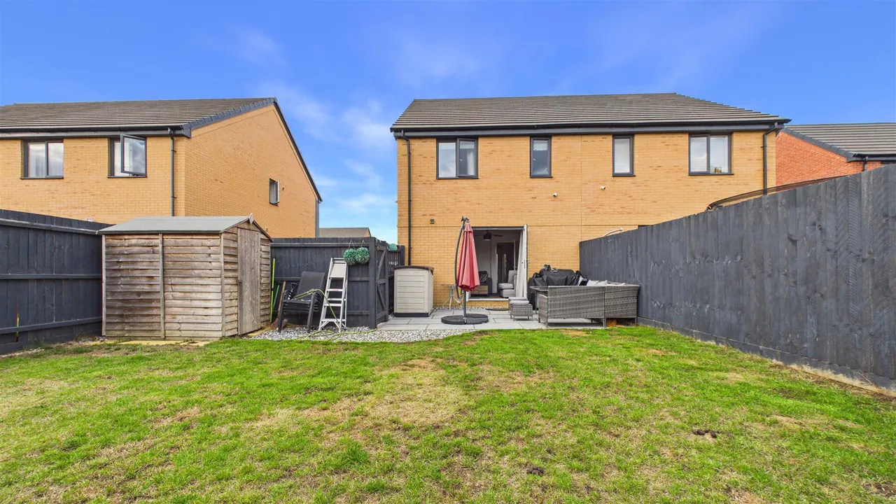 Manor Drive, Peterborough, photo 9